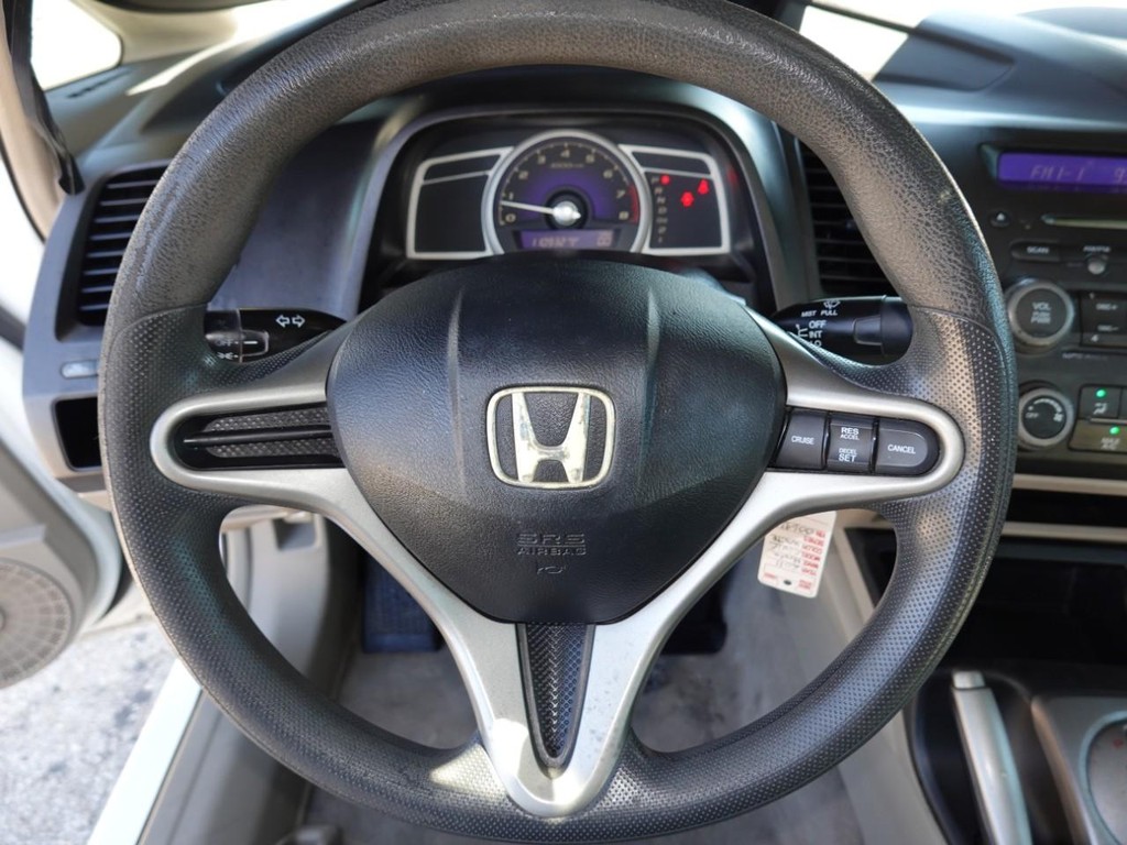 Honda Civic Sedan Vehicle Full-screen Gallery Image 13
