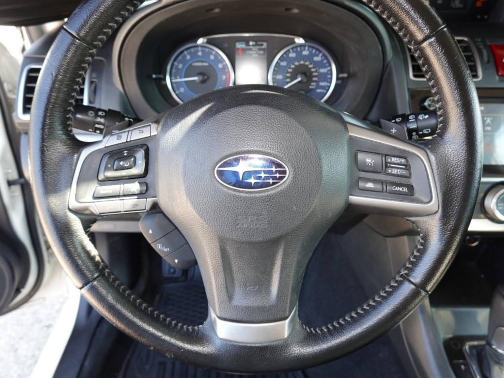 Subaru XV Crosstrek Vehicle Full-screen Gallery Image 13