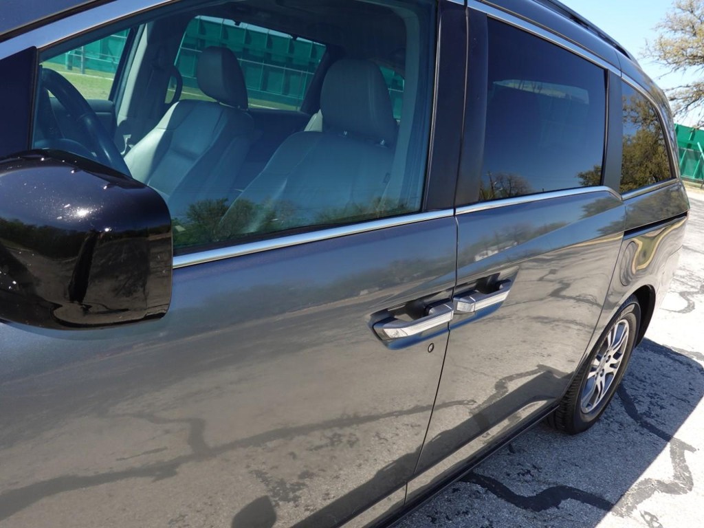 Honda Odyssey Vehicle Full-screen Gallery Image 10
