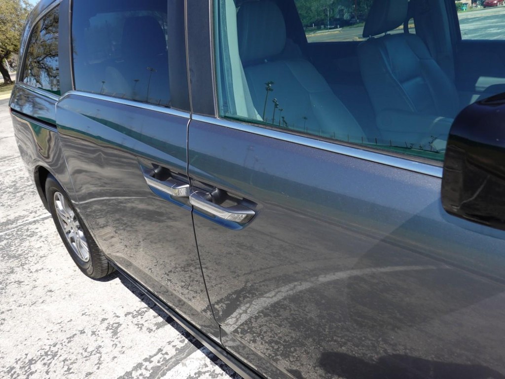 Honda Odyssey Vehicle Full-screen Gallery Image 11