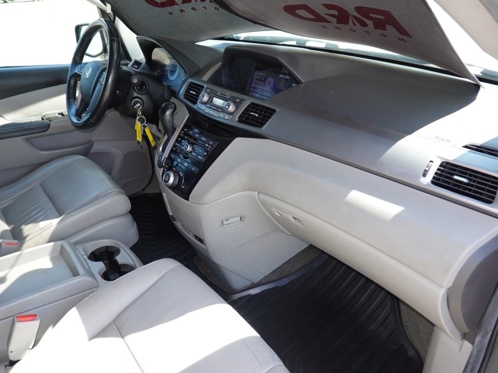 Honda Odyssey Vehicle Full-screen Gallery Image 23