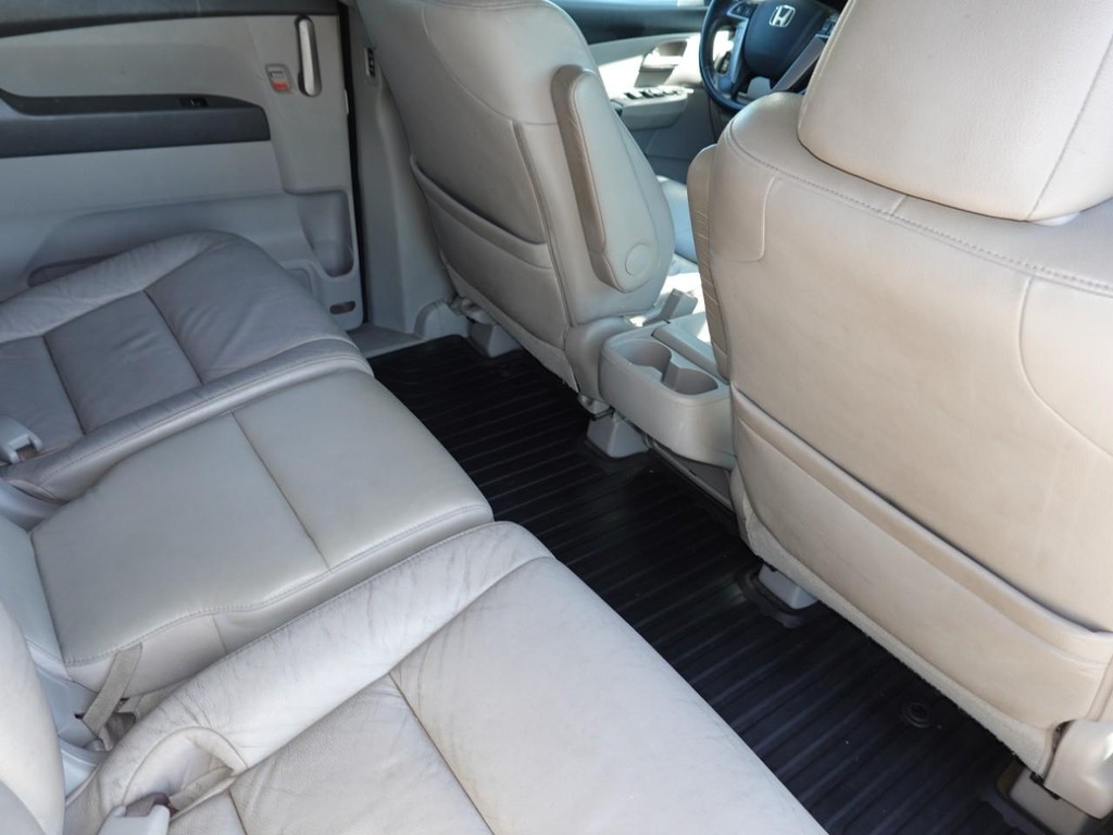 Honda Odyssey Vehicle Full-screen Gallery Image 26