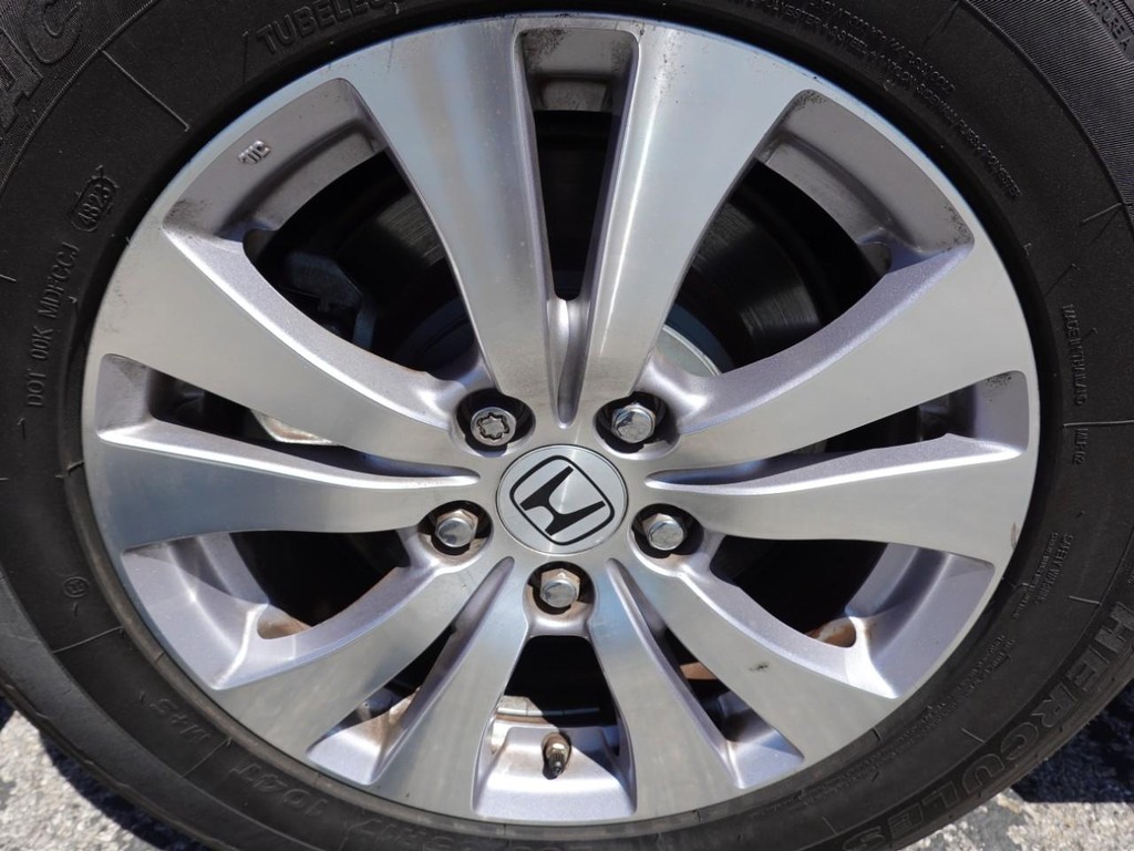 Honda Odyssey Vehicle Full-screen Gallery Image 09