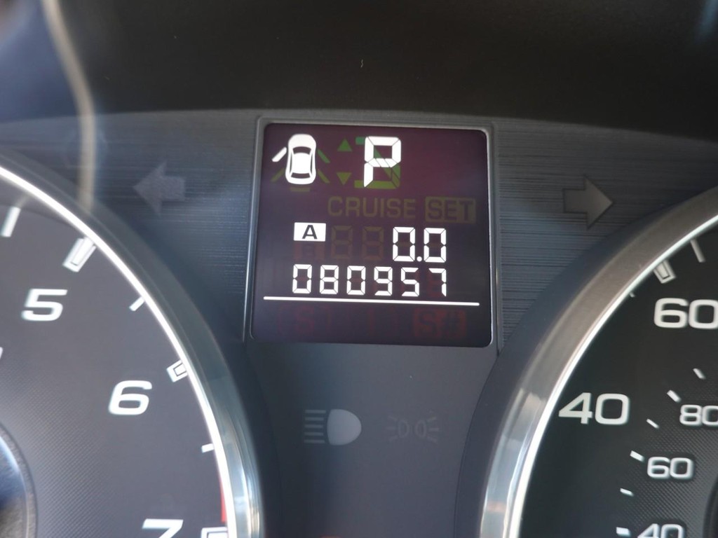 Subaru Outback Vehicle Full-screen Gallery Image 12