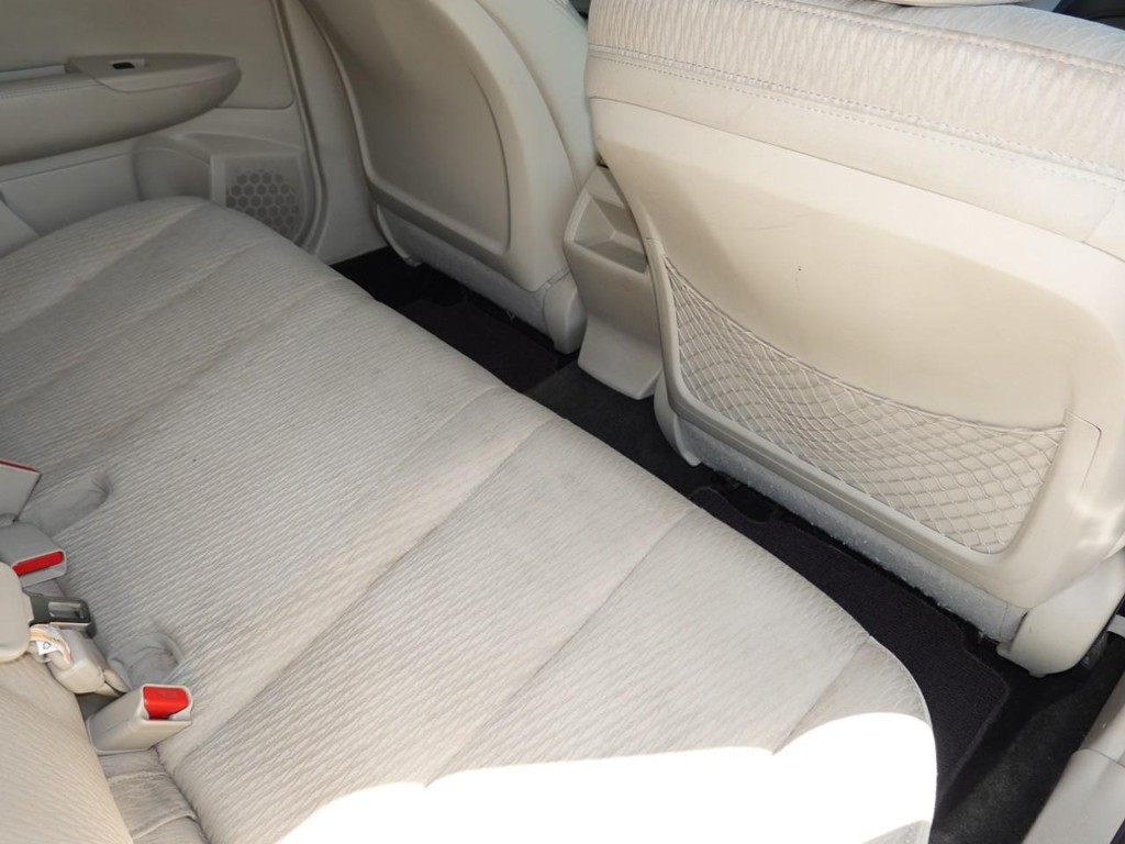 Subaru Outback Vehicle Full-screen Gallery Image 22