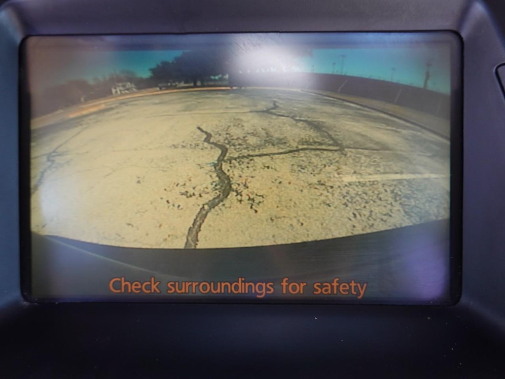 Toyota Prius Vehicle Full-screen Gallery Image 14