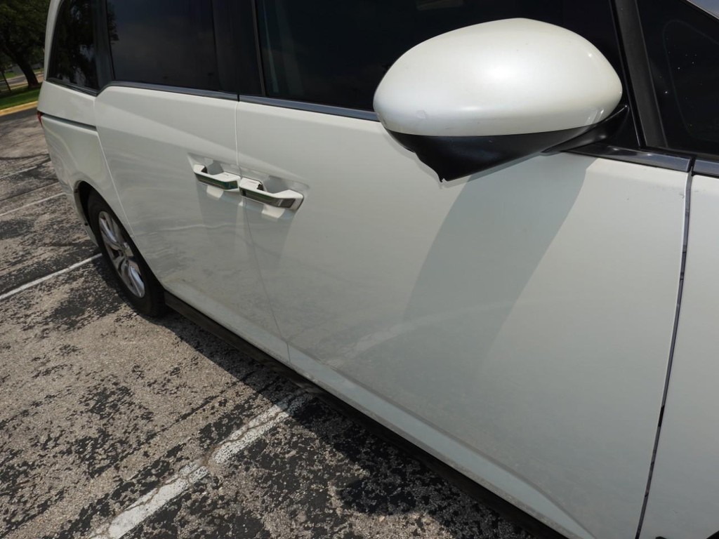 Honda Odyssey Vehicle Full-screen Gallery Image 11