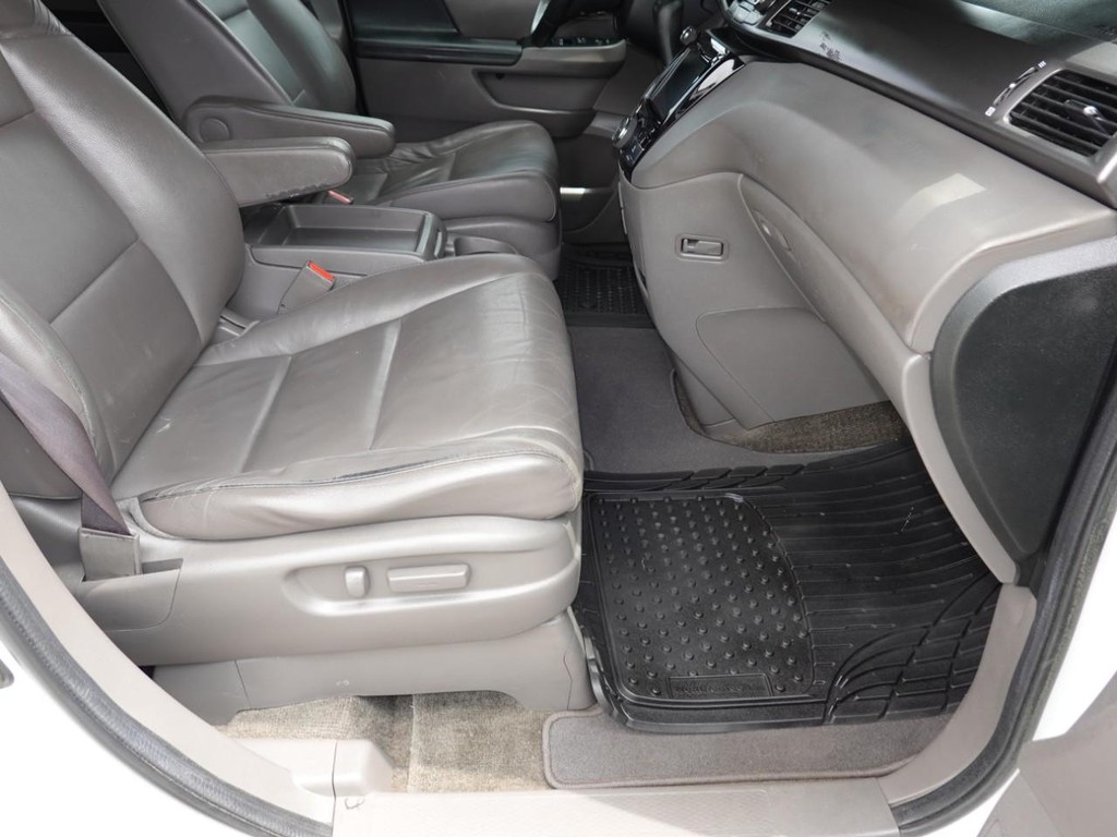 Honda Odyssey Vehicle Full-screen Gallery Image 24