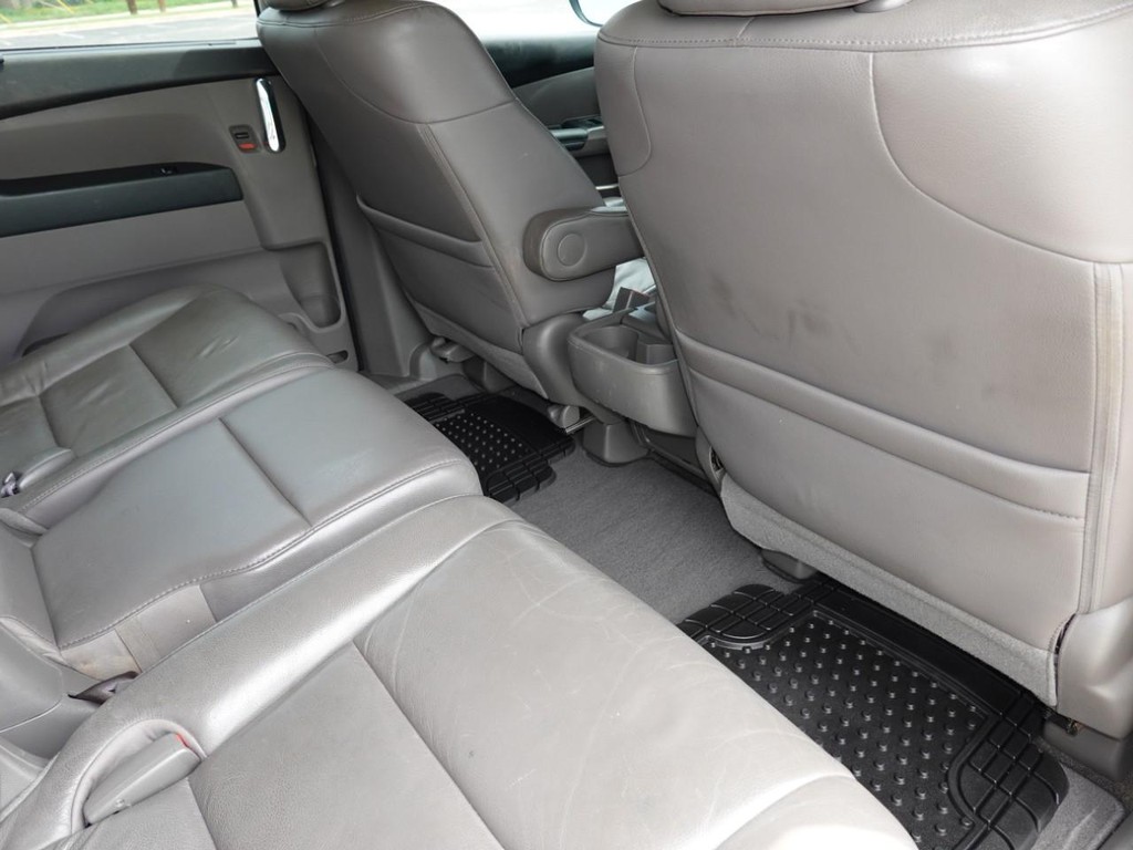 Honda Odyssey Vehicle Full-screen Gallery Image 26