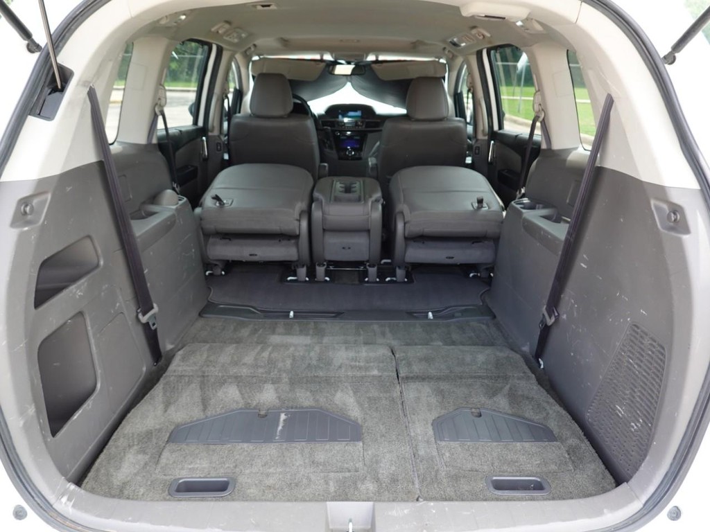 Honda Odyssey Vehicle Full-screen Gallery Image 28