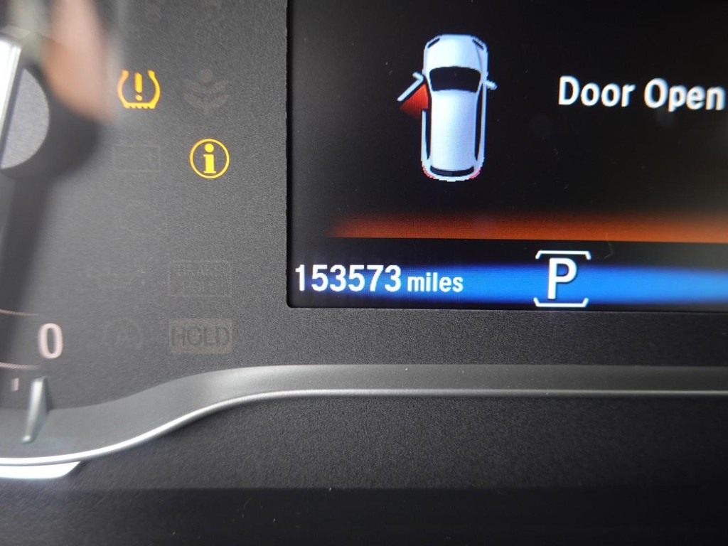 Honda Pilot Vehicle Full-screen Gallery Image 12