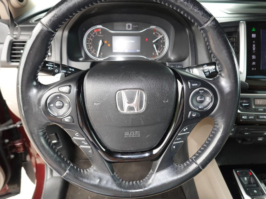 Honda Pilot Vehicle Full-screen Gallery Image 13