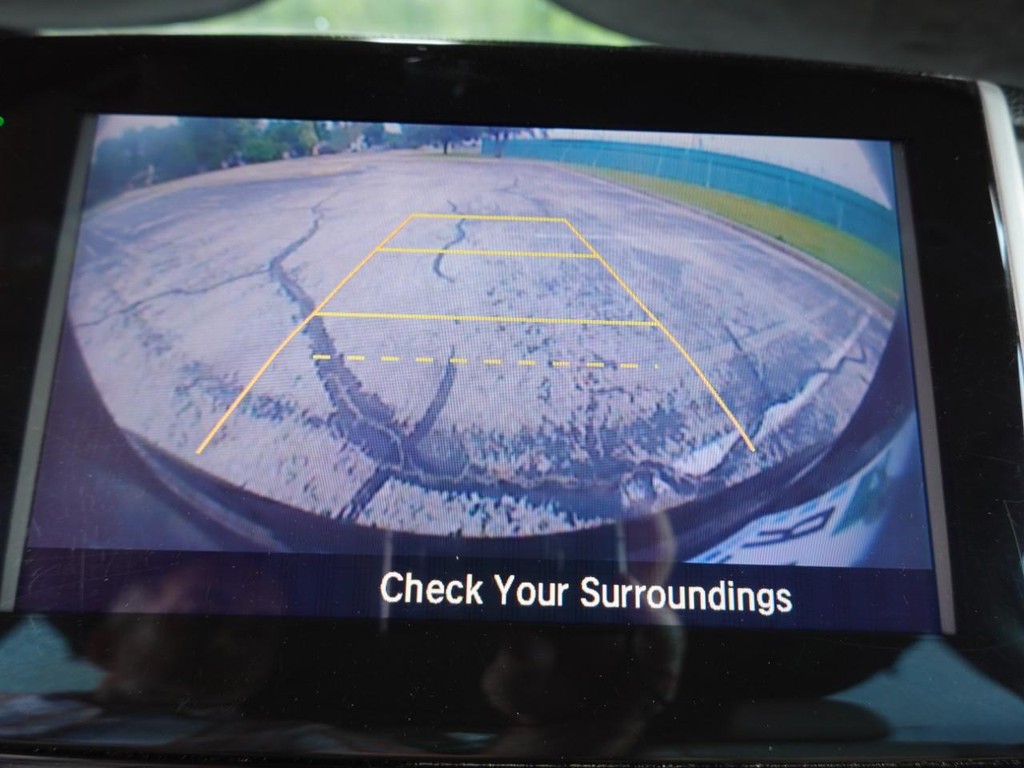 Honda Pilot Vehicle Full-screen Gallery Image 15