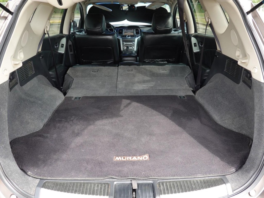 Nissan Murano Vehicle Full-screen Gallery Image 28