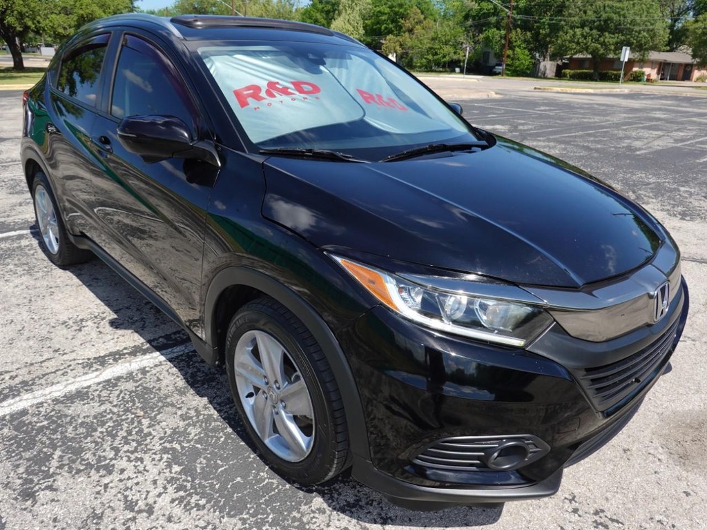 Honda HR-V Vehicle Full-screen Gallery Image 01