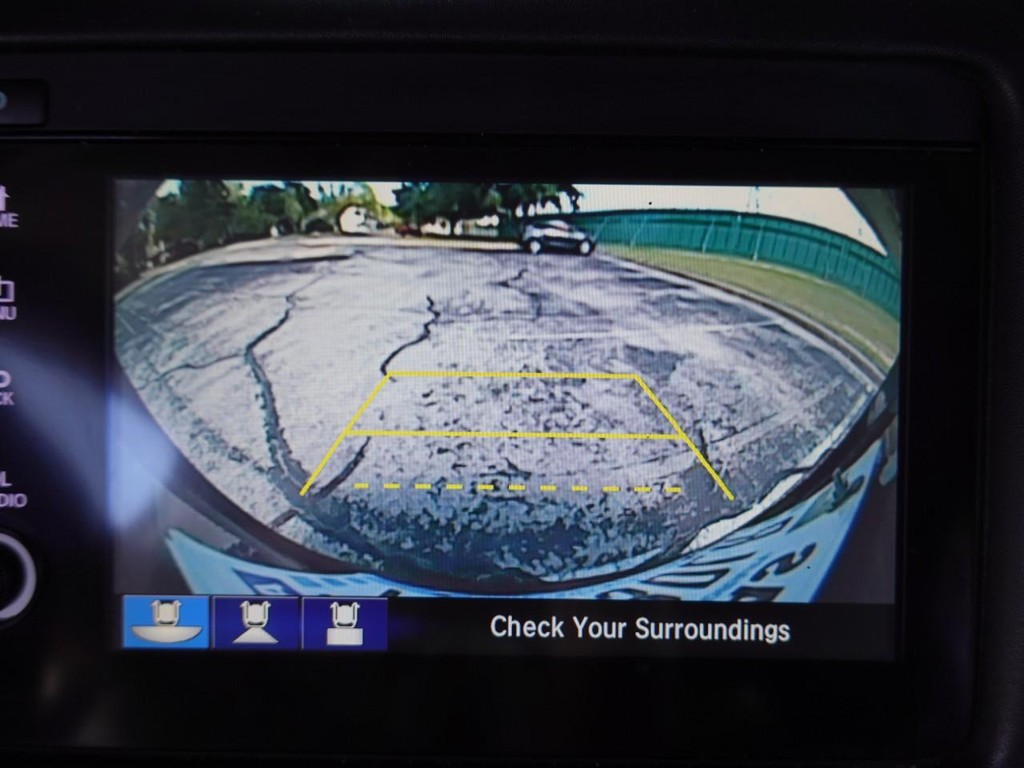 Honda HR-V Vehicle Full-screen Gallery Image 15