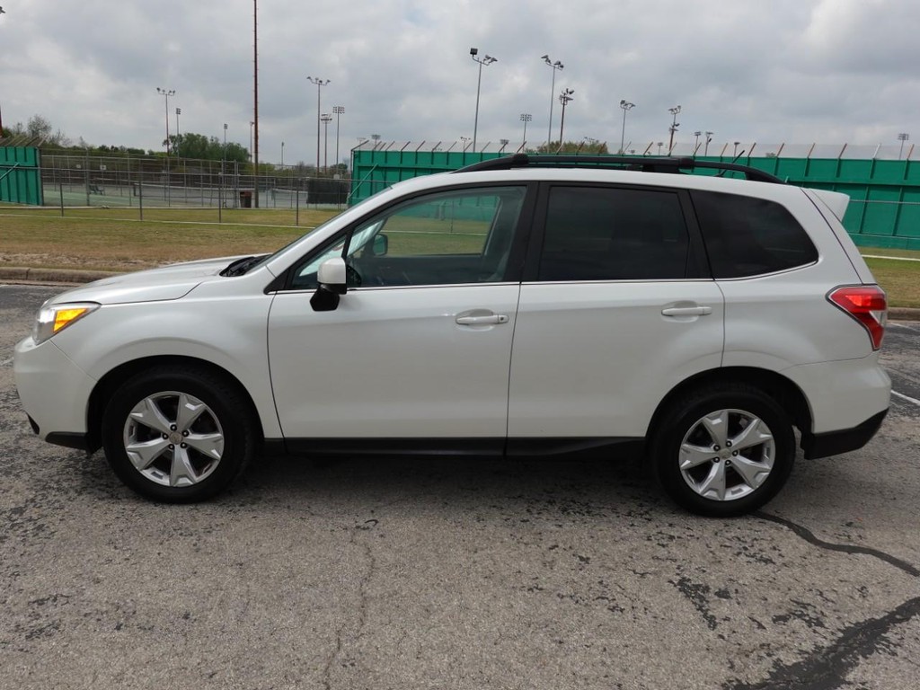 Subaru Forester Vehicle Full-screen Gallery Image 04