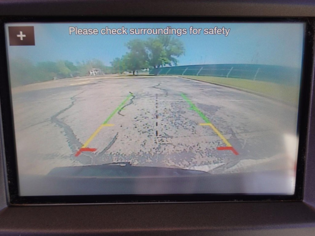 Lincoln Navigator L Vehicle Full-screen Gallery Image 15