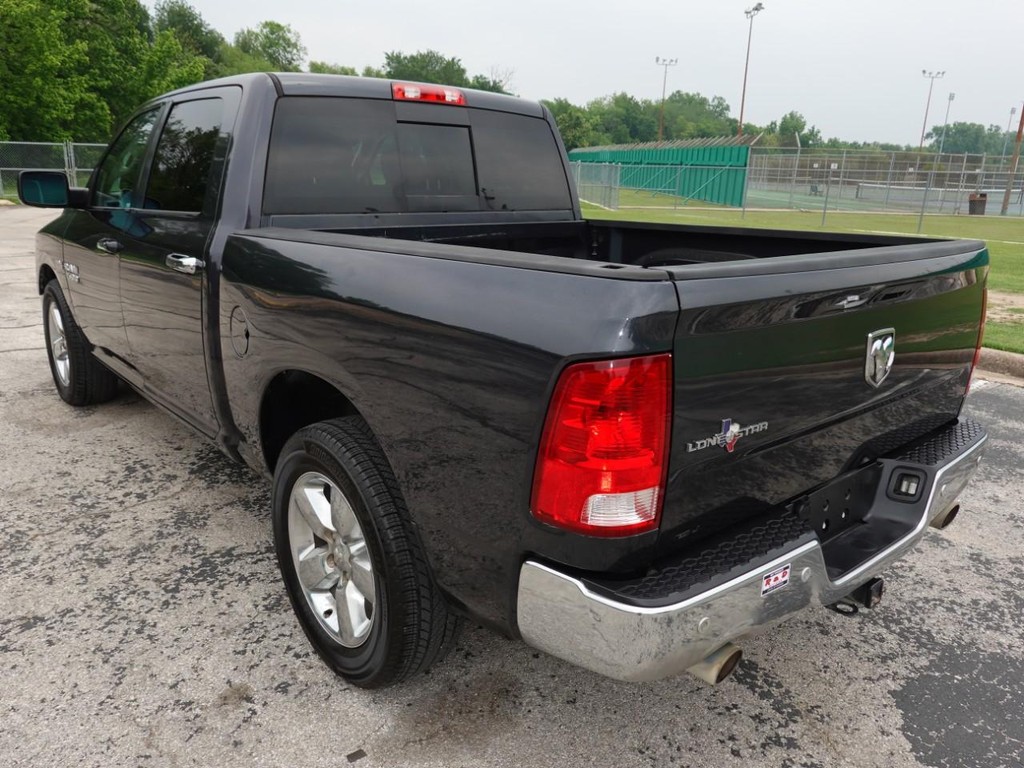 Ram 1500 Vehicle Full-screen Gallery Image 05