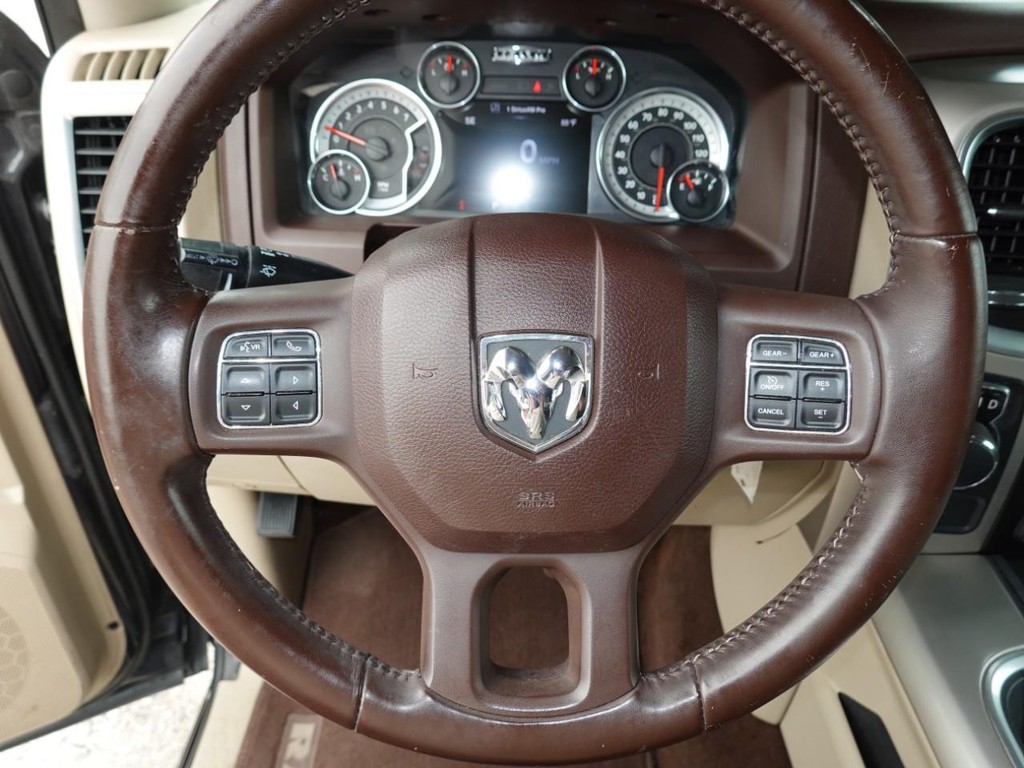 Ram 1500 Vehicle Full-screen Gallery Image 13
