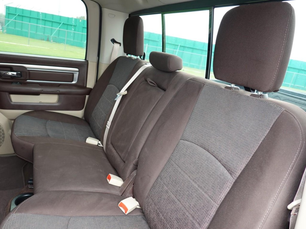 Ram 1500 Vehicle Full-screen Gallery Image 19