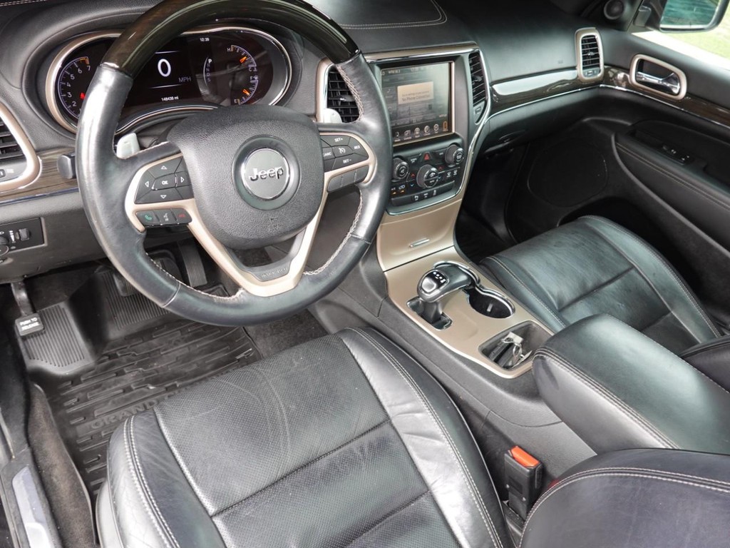 Jeep Grand Cherokee Vehicle Full-screen Gallery Image 18