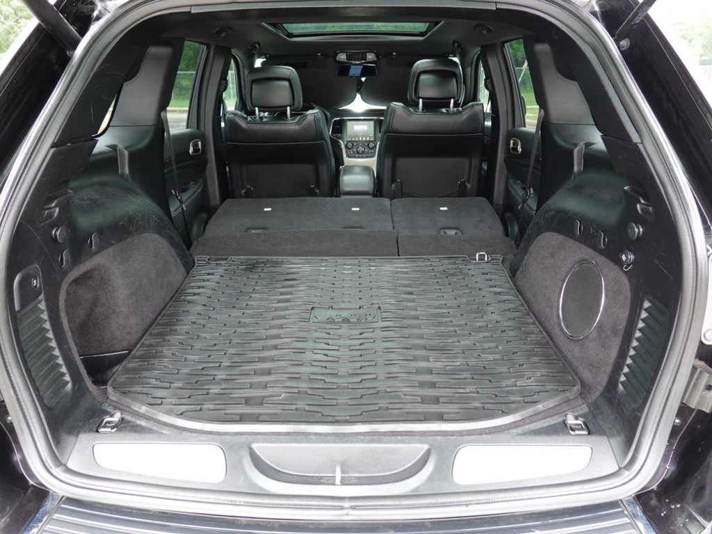 Jeep Grand Cherokee Vehicle Full-screen Gallery Image 29