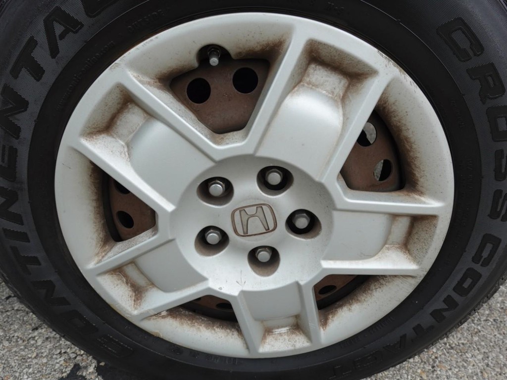 Honda Element Vehicle Full-screen Gallery Image 09