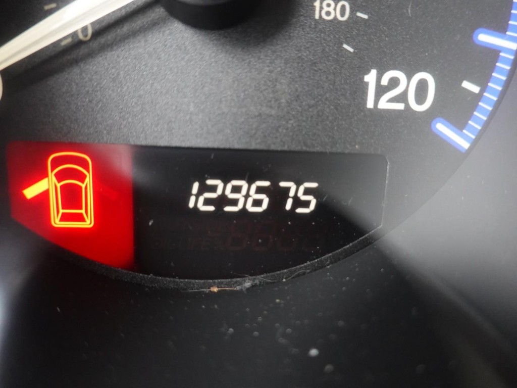 Honda Element Vehicle Full-screen Gallery Image 12