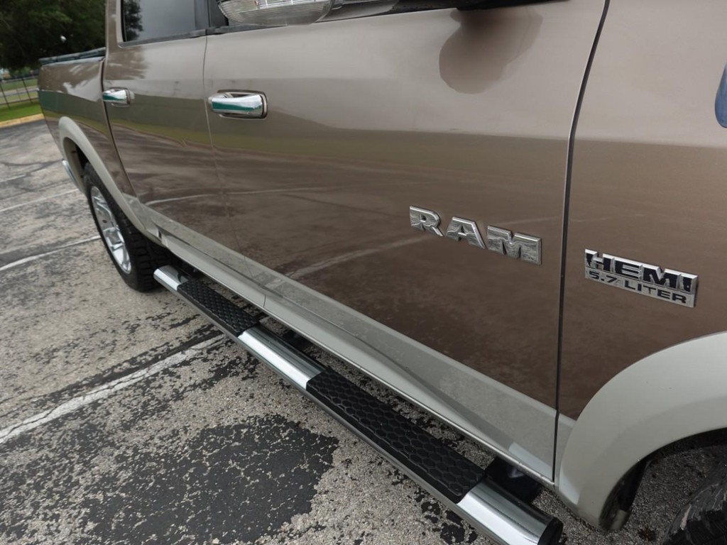 Dodge Ram 1500 Vehicle Full-screen Gallery Image 11