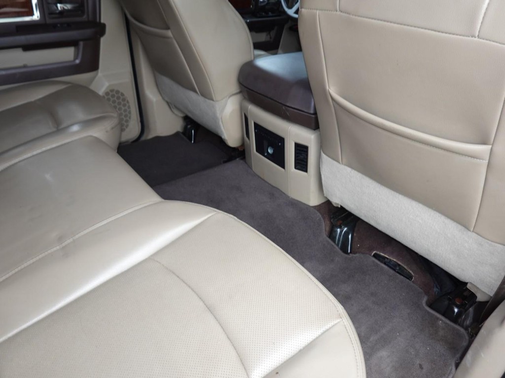 Dodge Ram 1500 Vehicle Full-screen Gallery Image 24