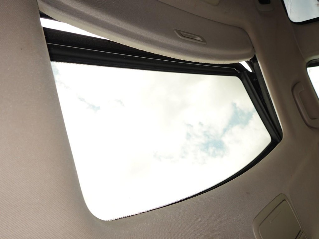 Honda Odyssey Vehicle Full-screen Gallery Image 13