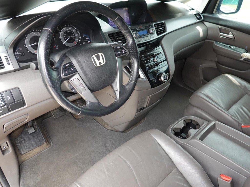 Honda Odyssey Vehicle Full-screen Gallery Image 14