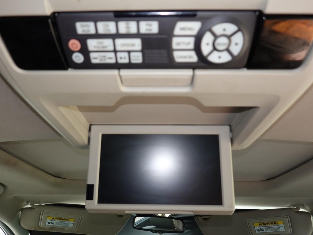 Honda Odyssey Vehicle Full-screen Gallery Image 22