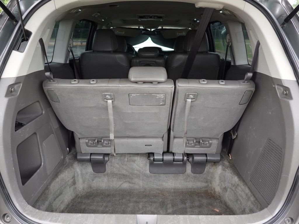 Honda Odyssey Vehicle Full-screen Gallery Image 23