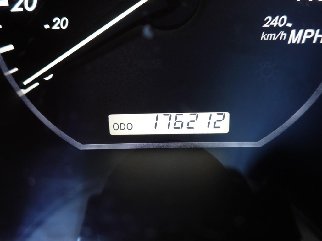 Lexus RX 350 Vehicle Full-screen Gallery Image 12