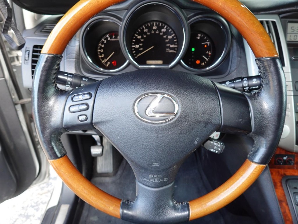 Lexus RX 350 Vehicle Full-screen Gallery Image 13