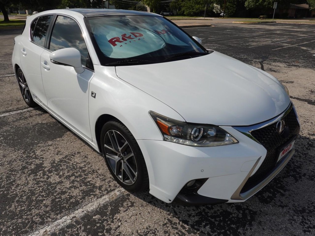 2015 Lexus CT 200h 200h's photo