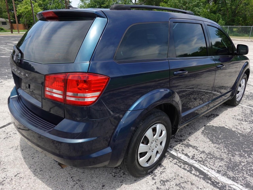 Dodge Journey Vehicle Full-screen Gallery Image 07