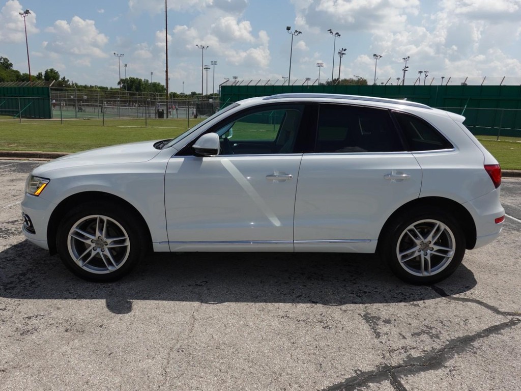 Audi Q5 Vehicle Full-screen Gallery Image 04
