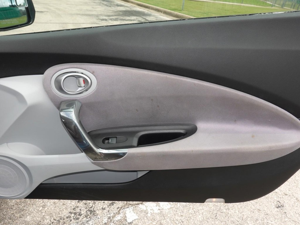 Honda CR-Z Vehicle Full-screen Gallery Image 20