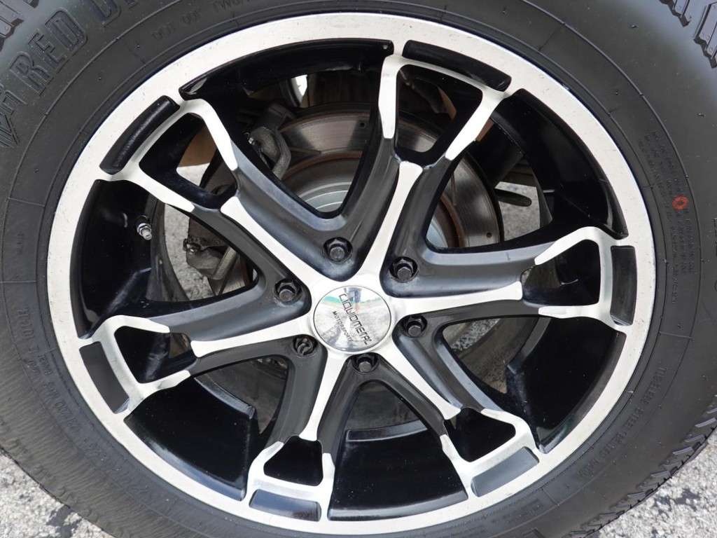 Ford F-150 Vehicle Full-screen Gallery Image 10