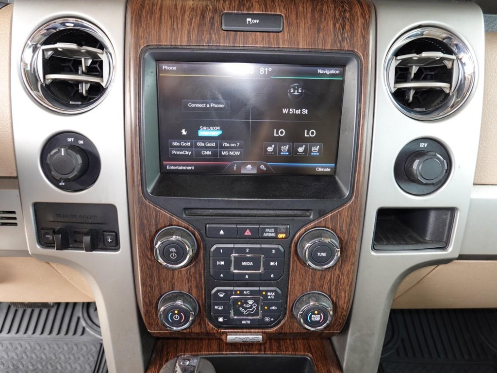 Ford F-150 Vehicle Full-screen Gallery Image 15