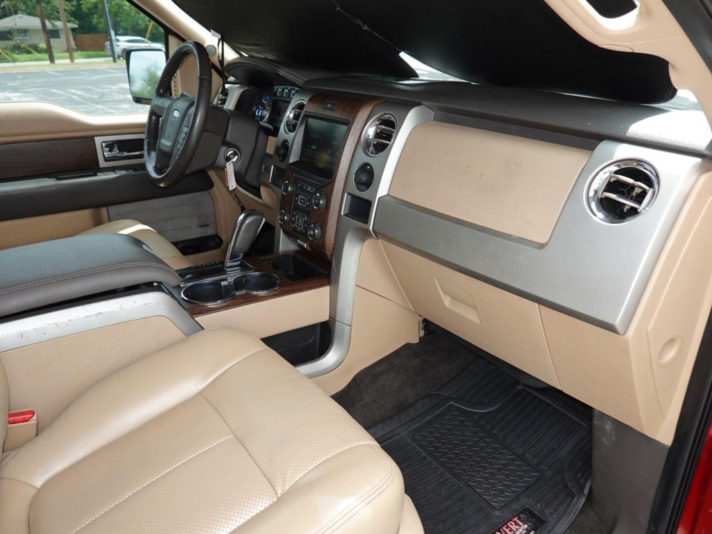 Ford F-150 Vehicle Full-screen Gallery Image 23
