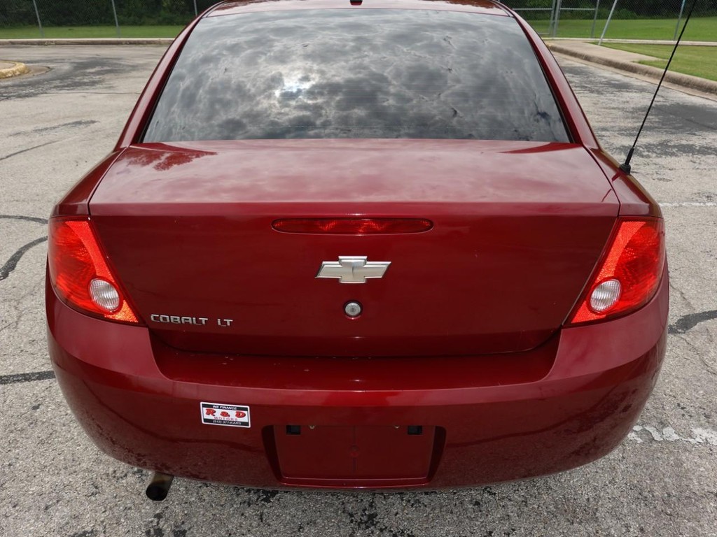 Chevrolet Cobalt Vehicle Full-screen Gallery Image 06