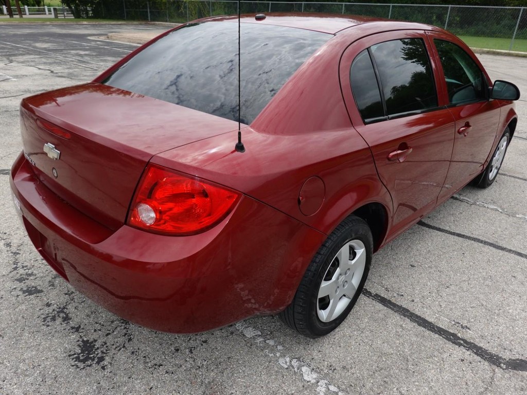Chevrolet Cobalt Vehicle Full-screen Gallery Image 07