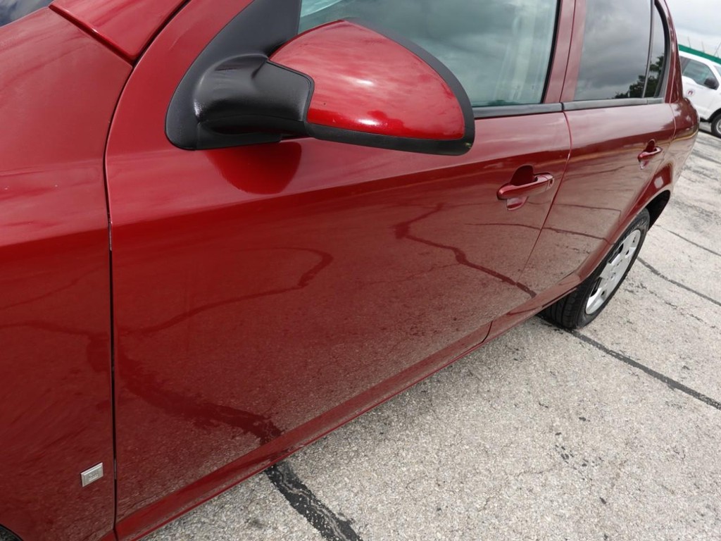 Chevrolet Cobalt Vehicle Full-screen Gallery Image 10