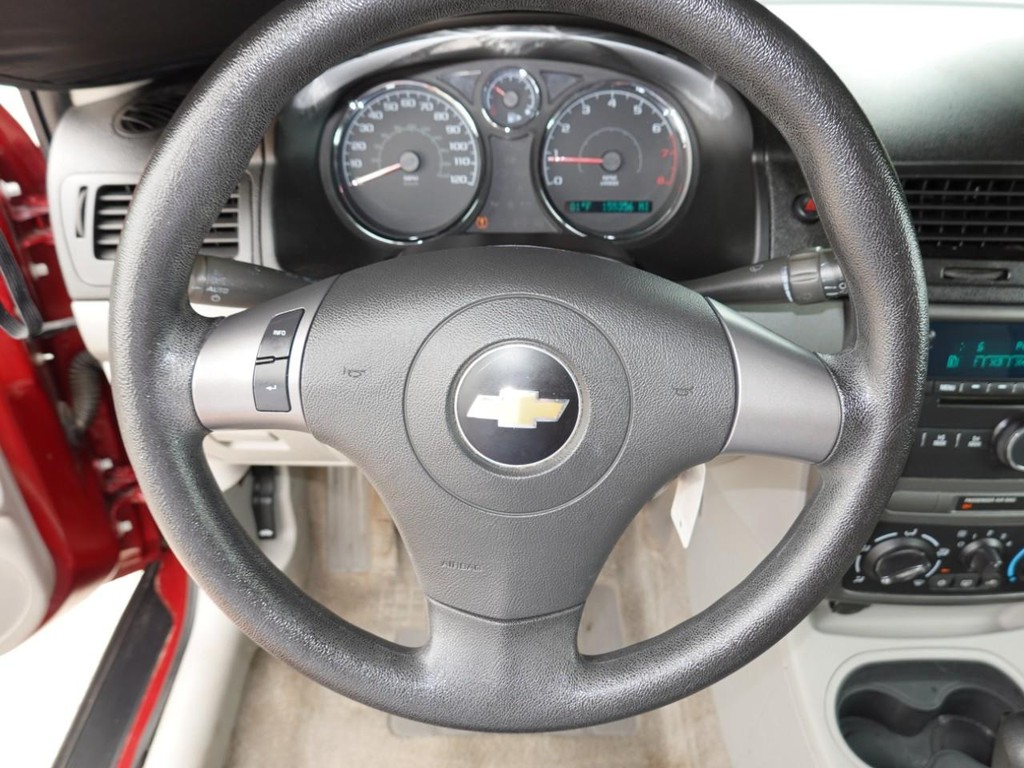 Chevrolet Cobalt Vehicle Full-screen Gallery Image 13