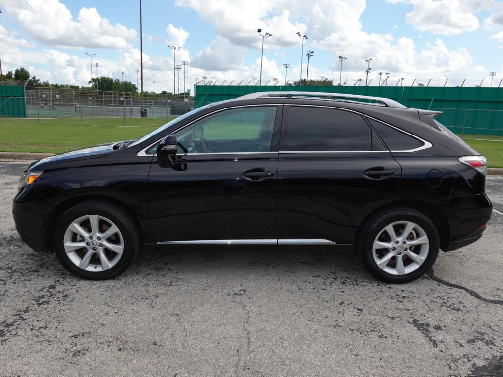 Lexus RX 350 Vehicle Full-screen Gallery Image 04