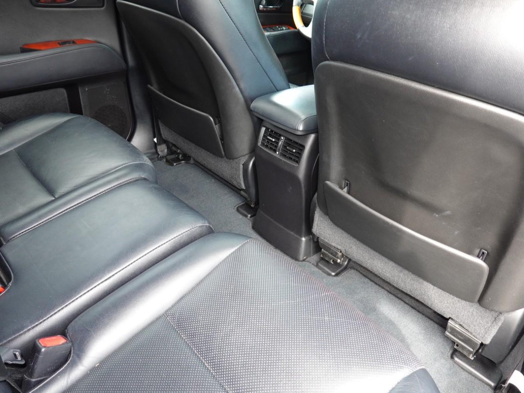 Lexus RX 350 Vehicle Full-screen Gallery Image 25